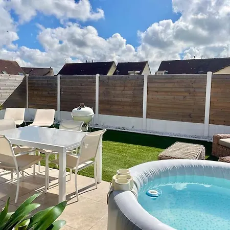 Sunny House - Maison Avec Jacuzzi, A 10 Min De La Semesterbostad Calais
