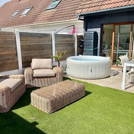 Nyaraló Sunny House - Maison Avec Jacuzzi, A 10 Min De La *